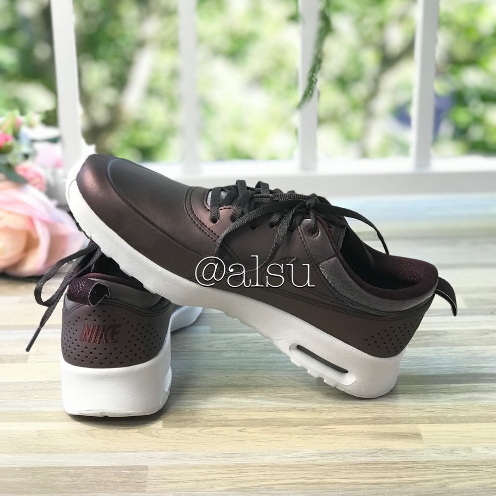 NWT Nike Air Max Thea PRM MTLC Mahogany WMNS - Picture 7 of 8